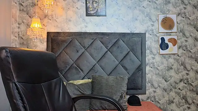 Apolo rousse1 online show from November 25, 9:17 pm