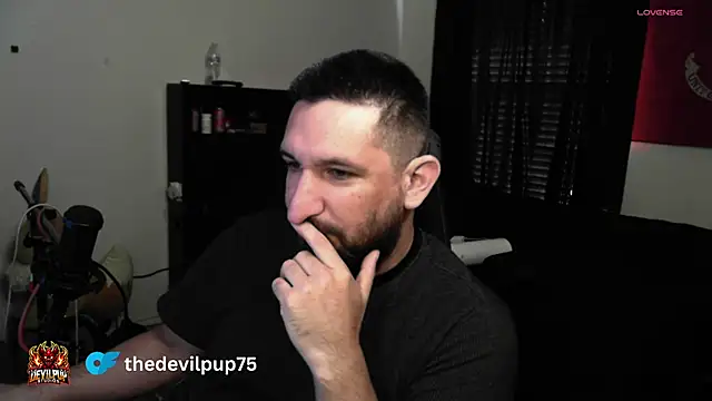 DevilPup75  online show from May 29, 3:33 pm