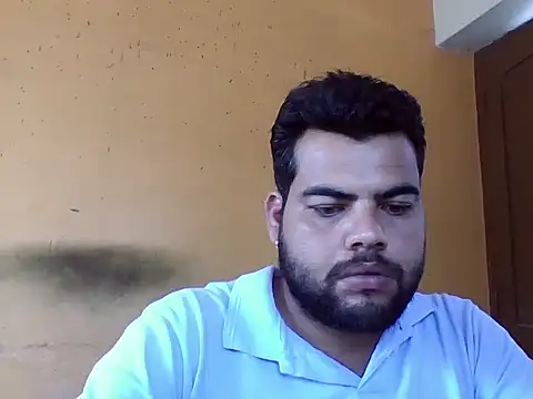 Snapshot of aadfgh11 chatting on October 16, 8:00 am aadfgh11 online show from October 16, 8:00 am