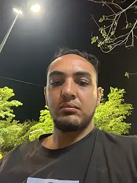 Snapshot of Alejand276765 chatting on October 10, 1:10 am Alejand276765 online show from October 10, 1:10 am