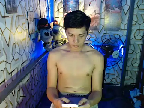 darryl hugecok online show from November 23, 7:41 am