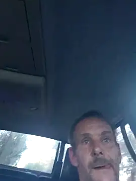 Hungwell1515 online show from February 5, 10:39 pm