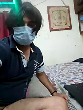 Snapshot of krishx776 chatting on October 31, 6:39 am krishx776 online show from October 31, 6:39 am