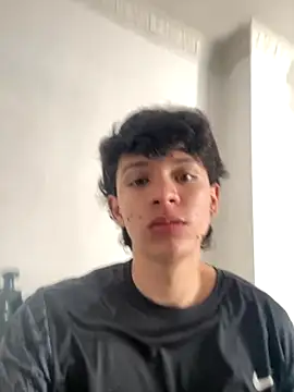 Ramiro378920 online show from November 6, 2:20 pm