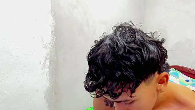 Snapshot of Damien_444 chatting on September 18, 12:51 pm Damien 444 online show from September 18, 12:51 pm