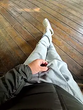 starvingo2002 online show from October 29, 7:00 am