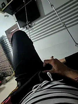 Snapshot of autophile-indian chatting on October 26, 6:15 am autophile-indian online show from October 26, 6:15 am