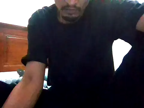 Snapshot of boy69horny chatting on October 24, 4:42 pm boy69horny online show from October 24, 4:42 pm