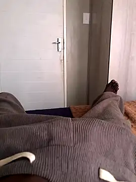 cuminsidebby online show from October 15, 8:22 am