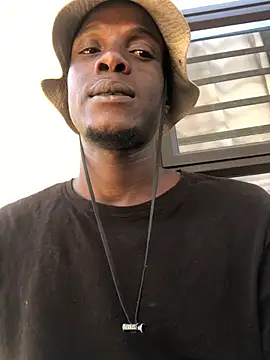 cuminsidebby online show from February 19, 8:55 am