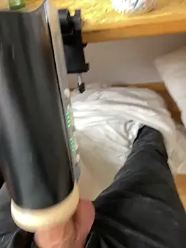 BenReich online show from November 25, 2:02 am