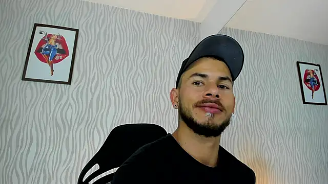 dylan jacobx online show from November 6, 3:31 am