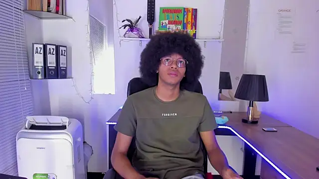 DEAMOL online show from November 7, 6:44 pm