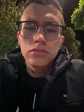 Kurtxxx22 online show from February 19, 6:21 am