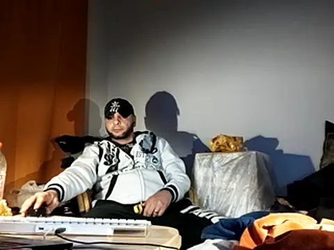 SmokedAlloy2 online show from January 10, 7:39 pm