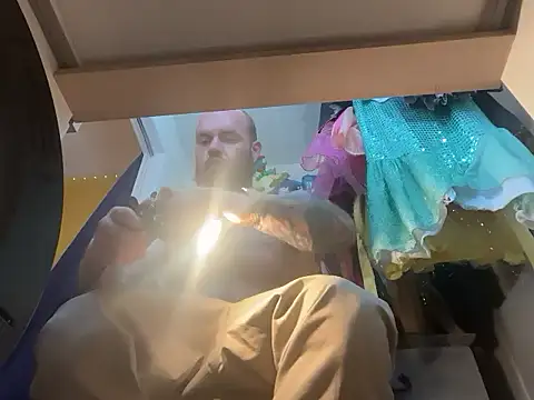 bearcub300 online show from November 19, 6:02 am