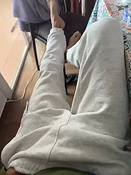 Manu97k online show from November 13, 9:14 am