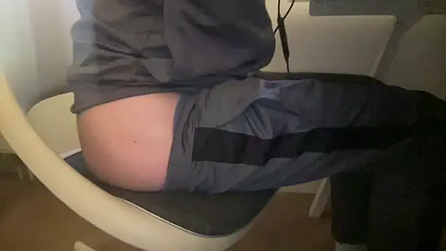 Snapshot of peterpapiNL chatting on October 21, 4:21 pm peterpapiNL online show from October 21, 4:21 pm