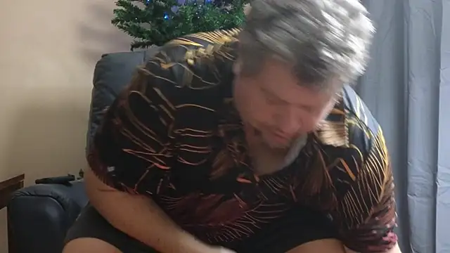 Single White Male online show from November 19, 12:27 pm