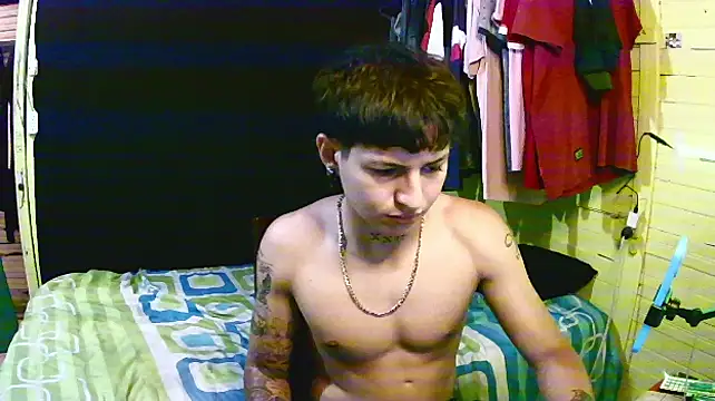 Ebebyjuan online show from April 27, 3:19 pm