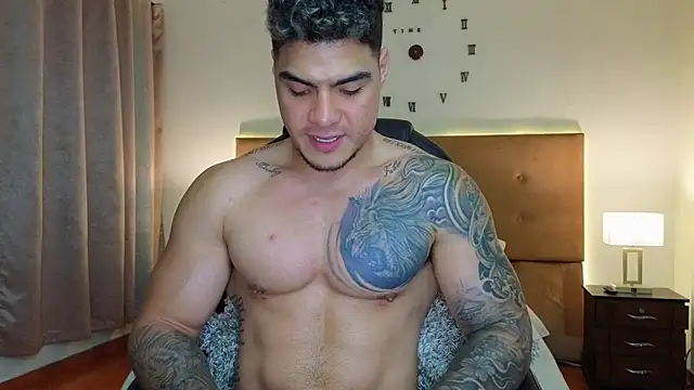 Steven Velez online show from February 18, 1:26 am