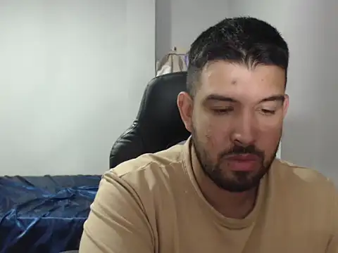 Axel11113 online show from September 22, 7:08 am