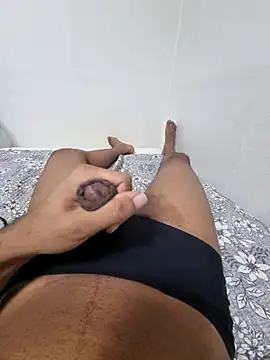 Snapshot of yesh_x chatting on September 25, 8:57 am yesh x online show from September 25, 8:57 am