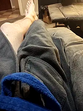 hubbyfun19 online show from April 3, 5:37 am