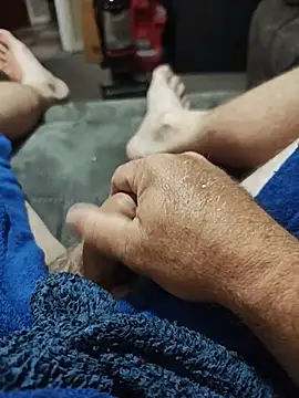 hubbyfun19 online show from June 24, 4:04 am