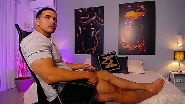 Snapshot of ChristopherBlack_ chatting on September 23, 1:21 pm ChristopherBlack  online show from September 23, 1:21 pm