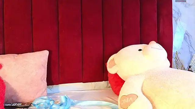 PrincePoppy online show from November 13, 9:08 pm