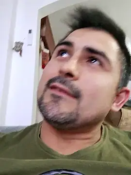 Bradd 32 online show from January 10, 4:06 am