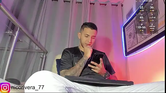 nico rivera online show from April 2, 4:43 am