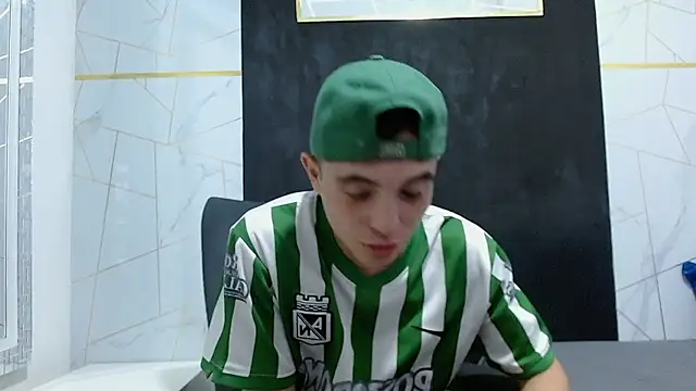 dia fax18 online show from January 7, 8:36 pm