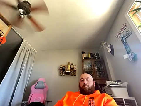 Snapshot of Bidea2034 chatting on October 23, 4:43 pm Bidea2034 online show from October 23, 4:43 pm