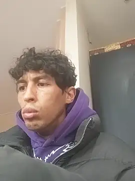 lusiboy96 online show from November 12, 2:23 pm