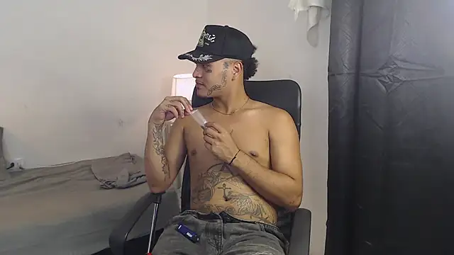 crow black00 online show from September 24, 4:34 am