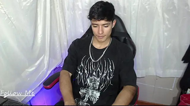 jacobbiker online show from December 5, 4:41 am