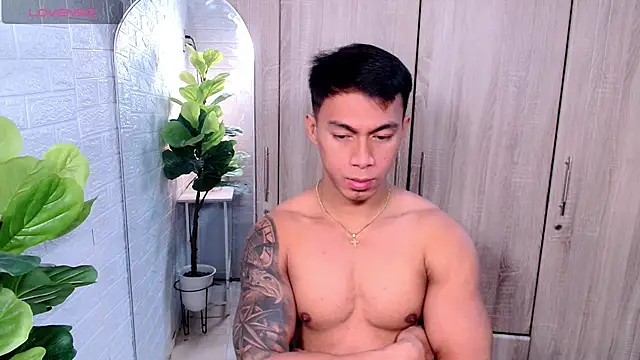 PinooyMilker online show from November 30, 11:07 pm