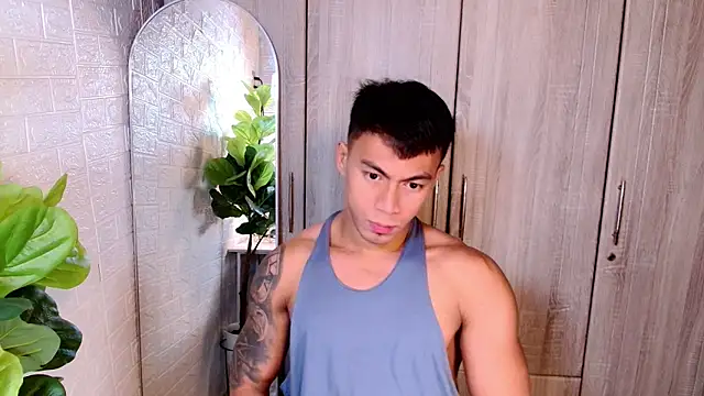 PinooyMilker online show from November 8, 12:30 pm