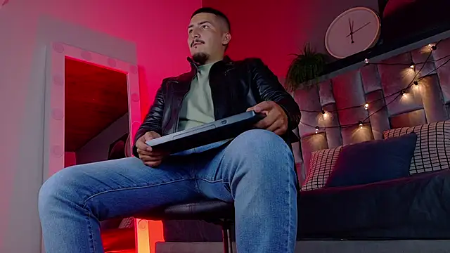 MrFox   online show from February 16, 7:23 pm