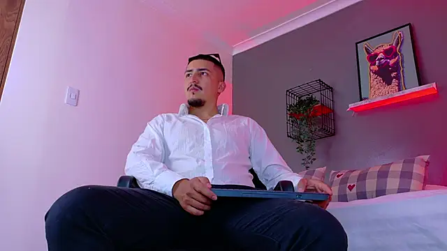 MrFox   online show from February 23, 7:48 pm