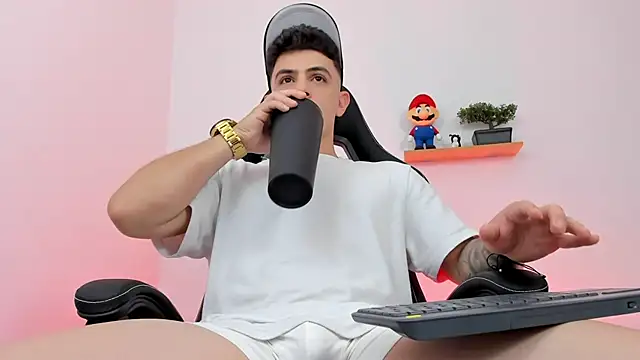 Mikecooper online show from February 21, 12:22 am