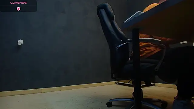 EnzoRace online show from October 21, 4:37 am