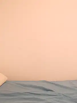 Snapshot of Ynsemr chatting on September 28, 9:46 pm Ynsemr online show from September 28, 9:46 pm