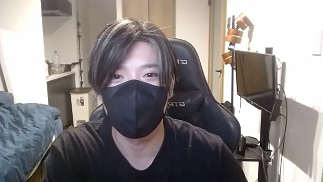 Snapshot of Mei-Tanaka chatting on October 15, 2:24 pm Mei-Tanaka online show from October 15, 2:24 pm