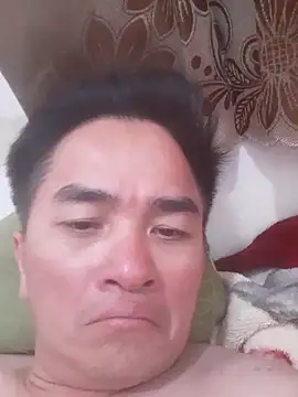 Snapshot of Brongiep chatting on October 15, 12:46 pm Brongiep online show from October 15, 12:46 pm