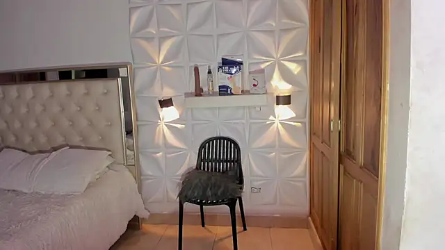 Wyatt Rose online show from November 25, 4:03 am