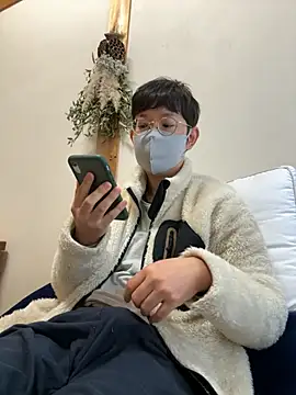 tom19899q online show from November 21, 9:58 pm