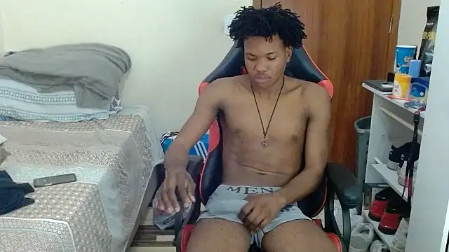 Snapshot of eunegrao chatting on October 24, 3:19 am eunegrao online show from October 24, 3:19 am